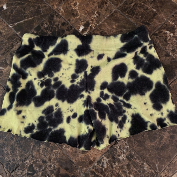 MonrowMonrow Sweat Shorts Green and Black Tie-Dyed Drawstring Elas L NWOT - Picture 3 of 5